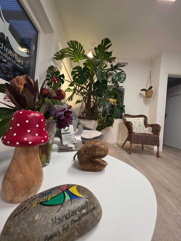 Empfangsbereich der Praxis Handarbeit